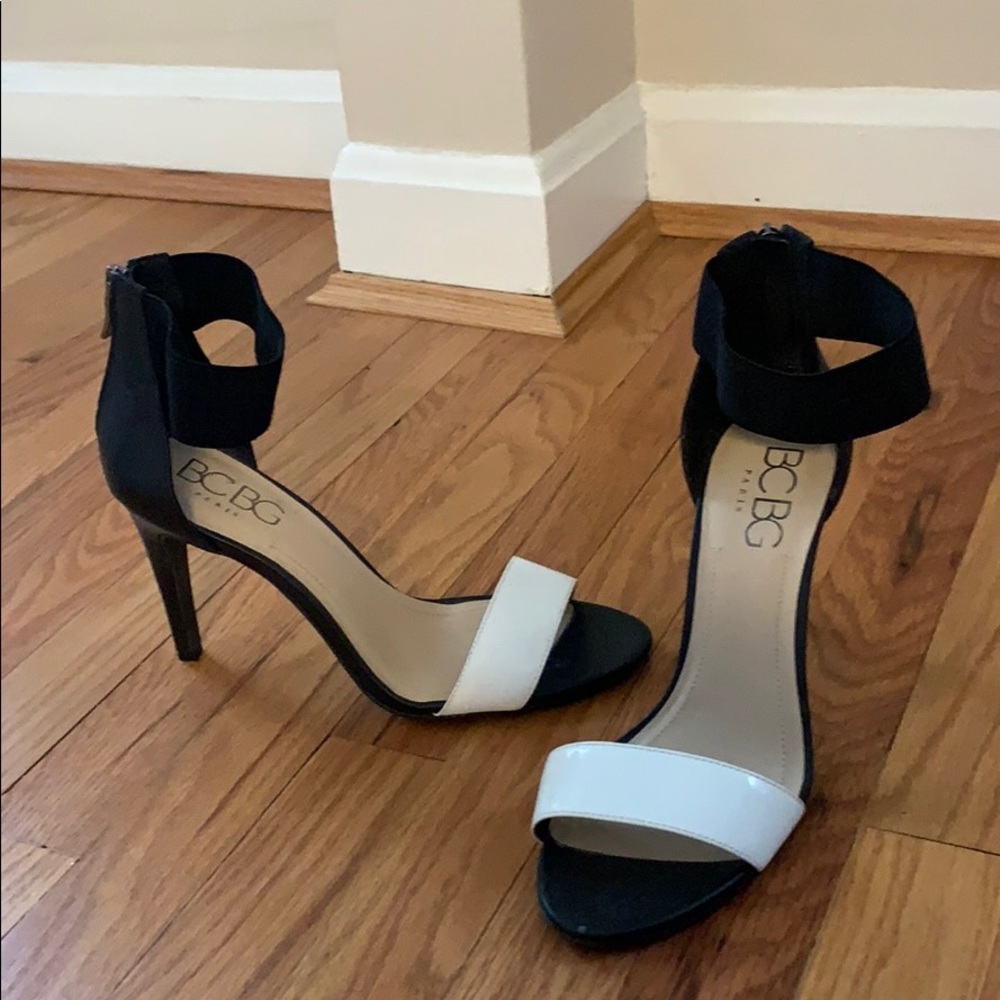 BCBG Black/White Stilettos